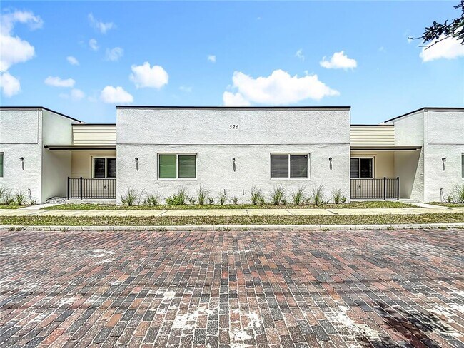 Building Photo - 326 S Grosse Ave