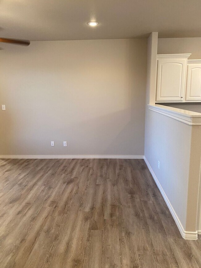 Building Photo - Beautiful Brand New Tim Roten Custom Brick...