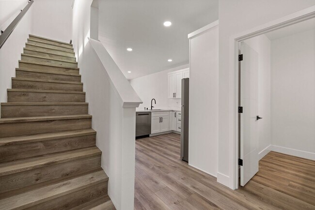 Building Photo - New Construction DownTown Tacoma - Great CityScape Views! One month free rent credit with 12 mont...