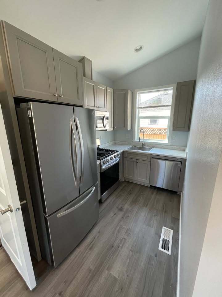 Building Photo - 1765 Waller St SE