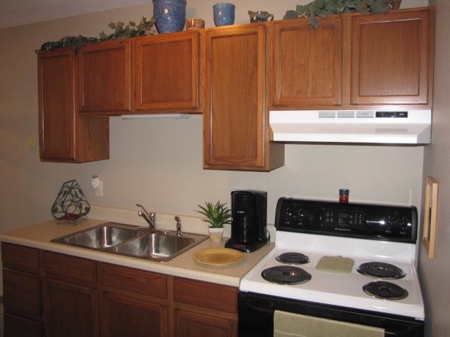 Kitchen - Westbrook Apartments