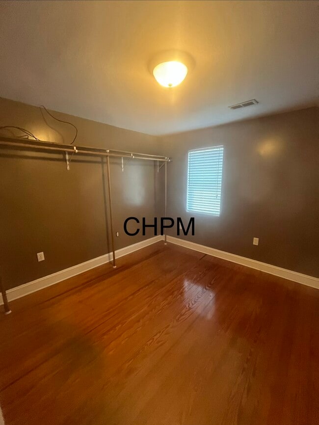 Building Photo - 843 Jordan Rd