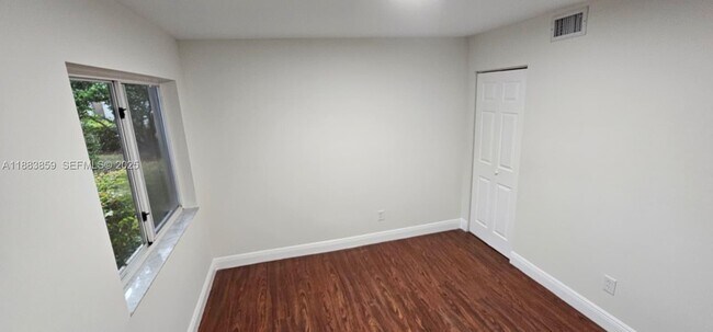 Building Photo - 9220 NW 9th Pl