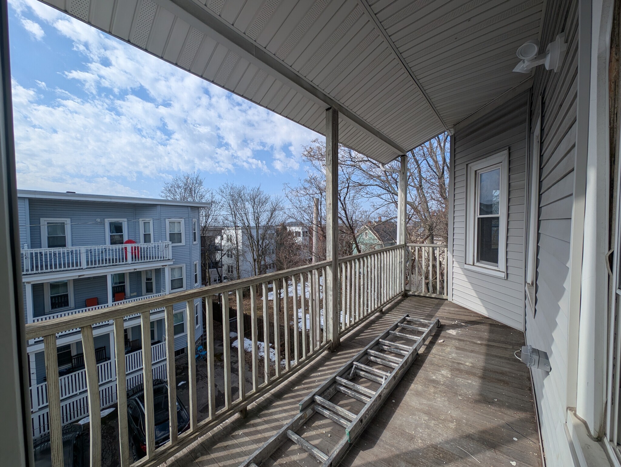 Building Photo - 5 Lowell Cir