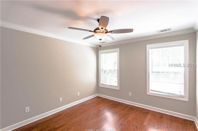 Building Photo - Bluffton - Lake Linden