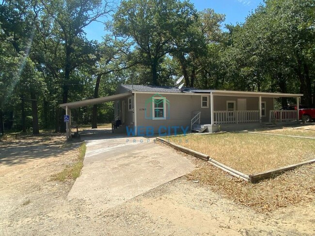 Building Photo - 15369 Flud Rd