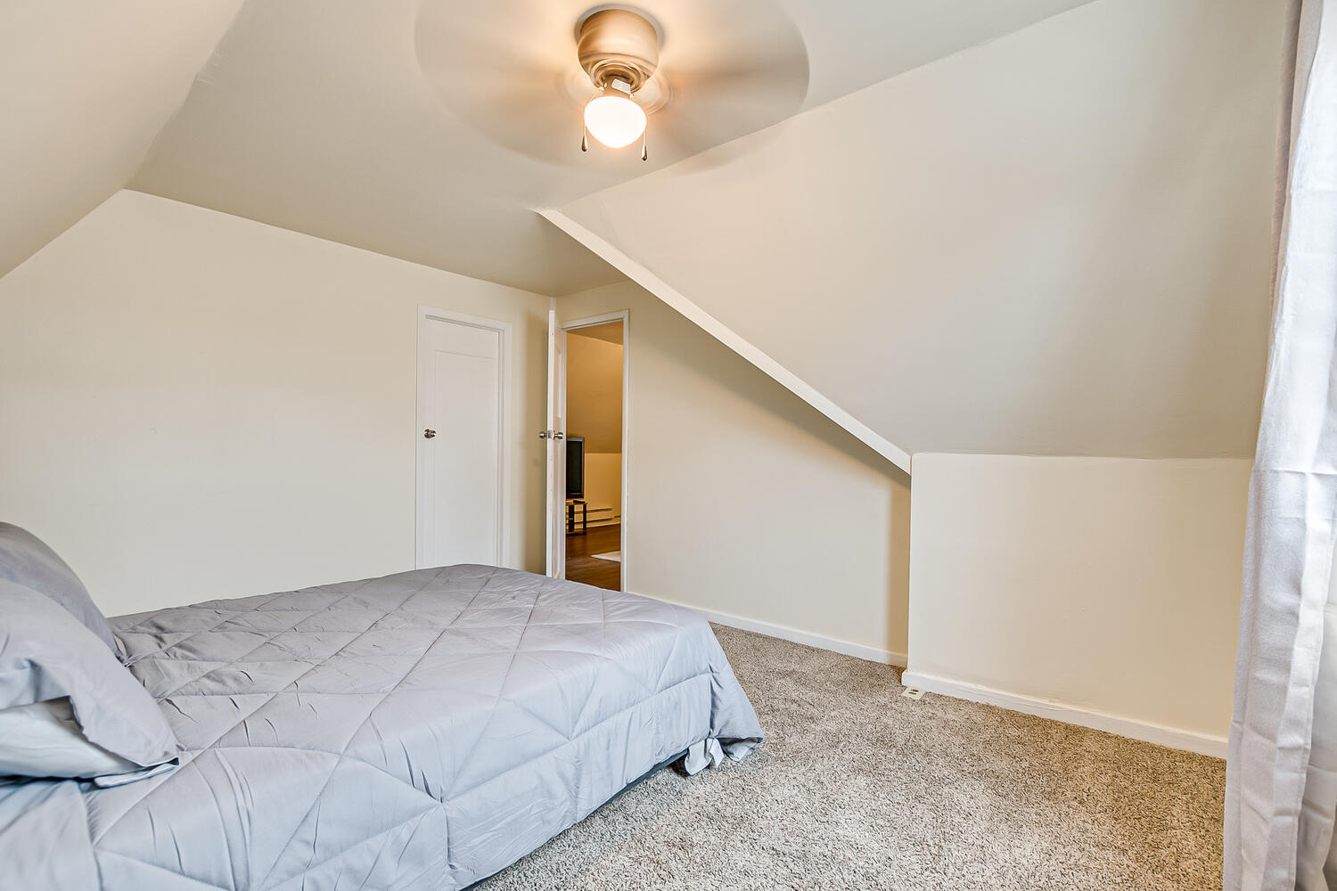 Building Photo - 46 Van Houten Ave