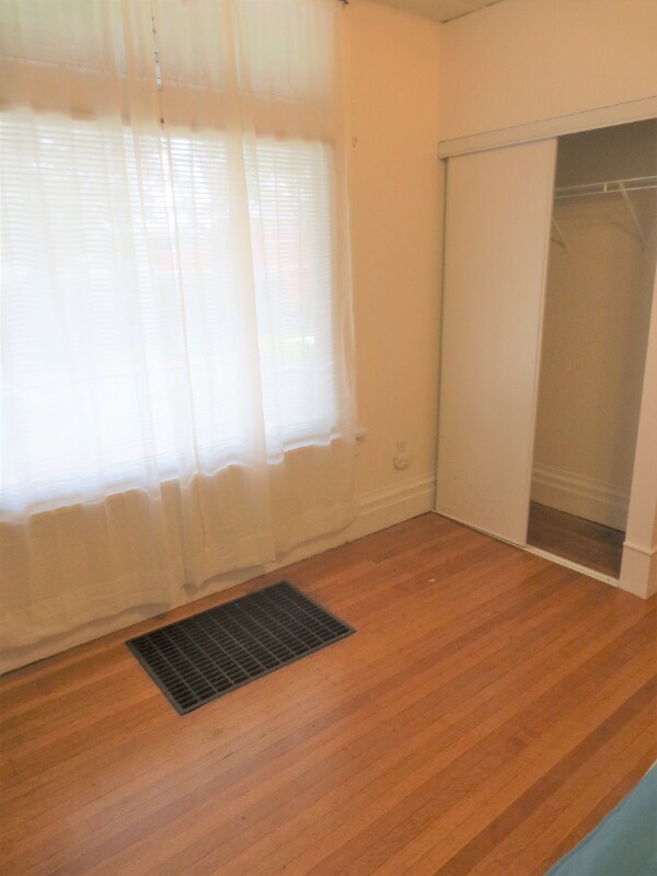 Building Photo - 5704 Darlington Rd