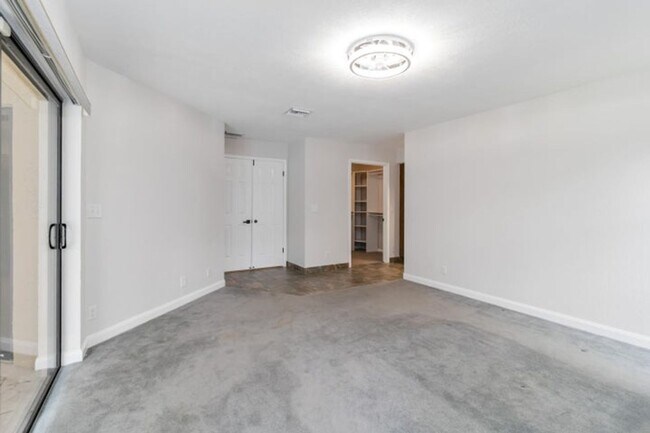 Building Photo - 21920 Holly Tree Way