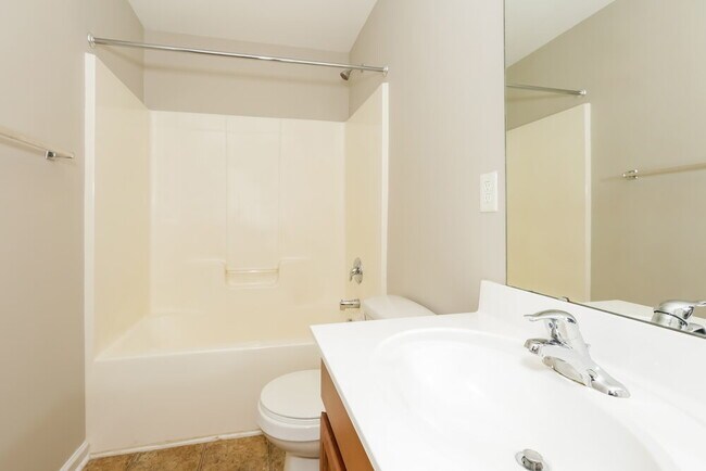 Building Photo - 1701 Seefin Ct