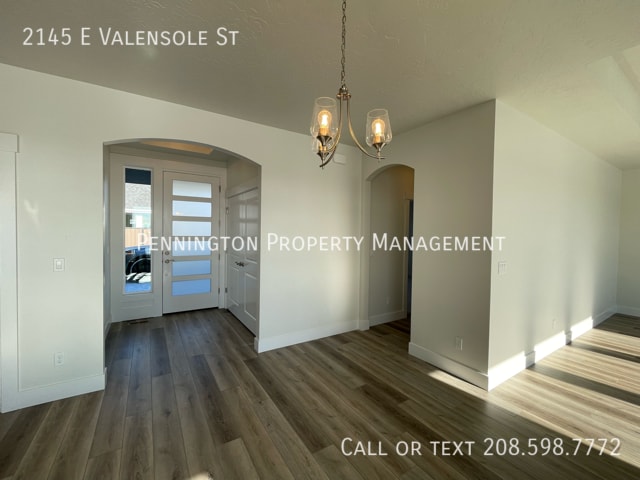 Building Photo - 2145 E Valensole St