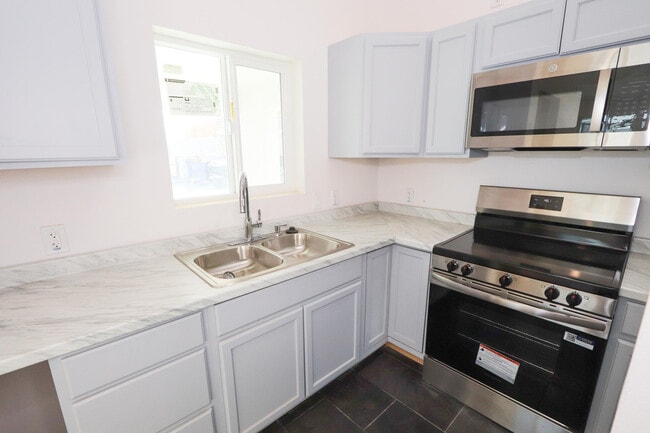 Building Photo - 10900 Telimo Way