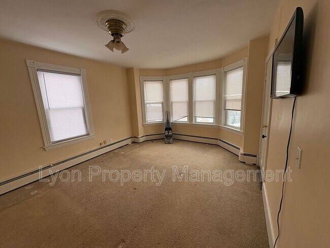 Building Photo - 1134 Social St