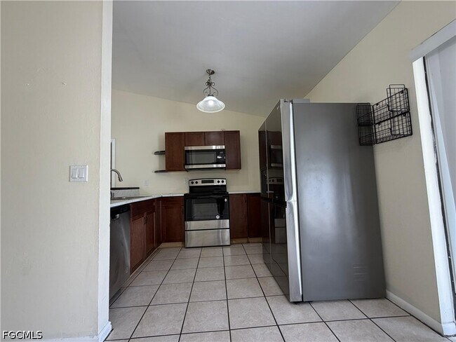 Building Photo - 4515 Douglas Ln