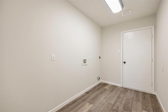 Building Photo - 1817 Heron Dr