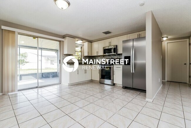 Building Photo - 3 Bedroom Pet-Friendly Home in HOLIDAY, FL with Main Street Renewal