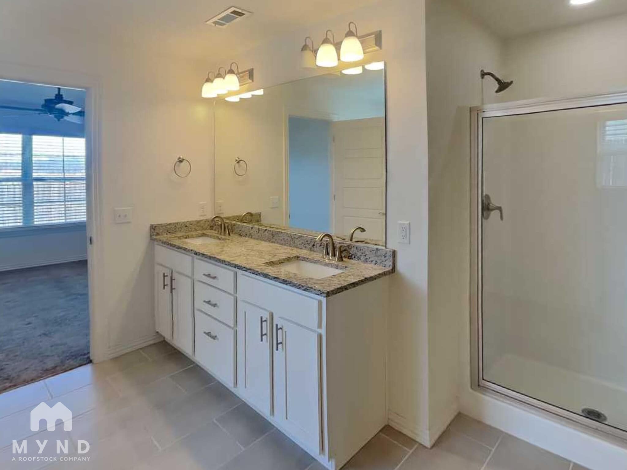 Building Photo - 5904 SW Teppee Ave