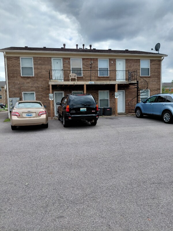 Building Photo - 4401 Newport Rd