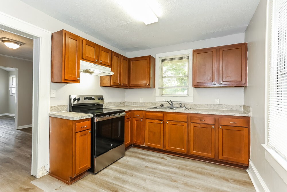Building Photo - 3558 Dellwood Ave