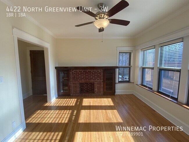 Building Photo - 4422 N Greenview Ave
