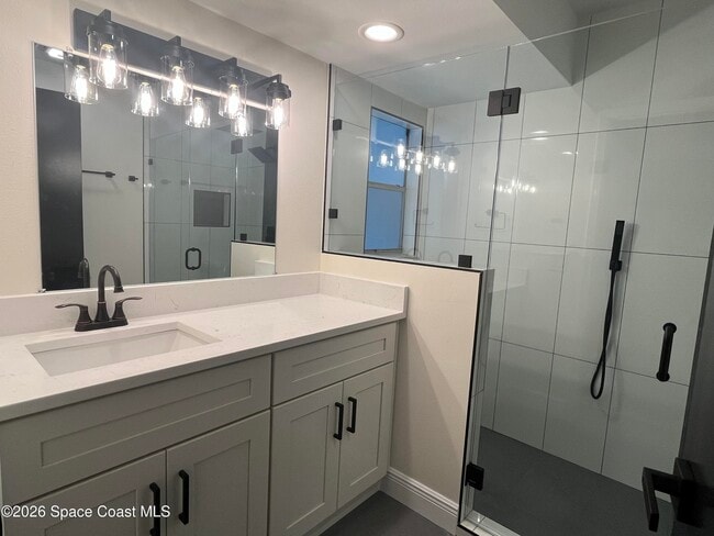 Building Photo - 1171 Riviera Dr NE