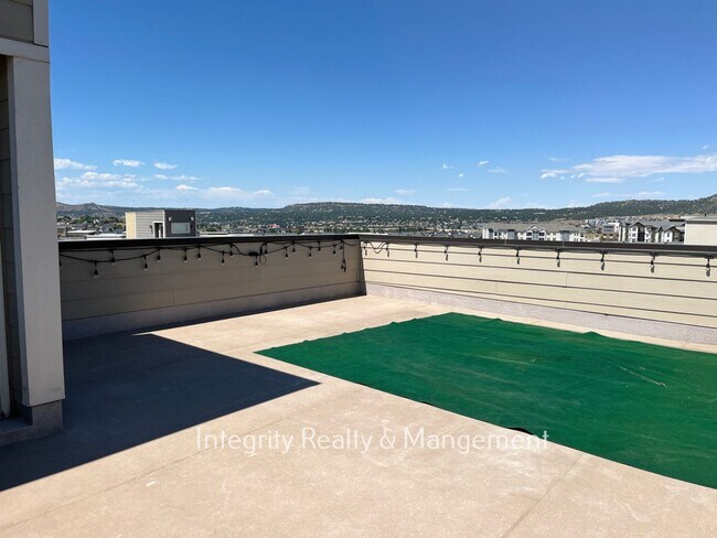 Building Photo - 2457 Majorca Dr