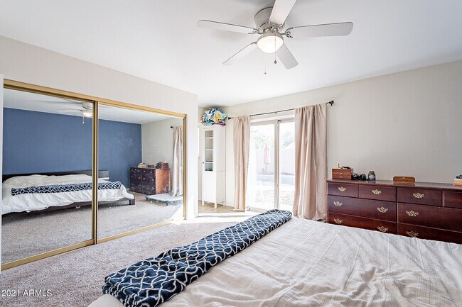 Building Photo - 4353 E Pearce Rd