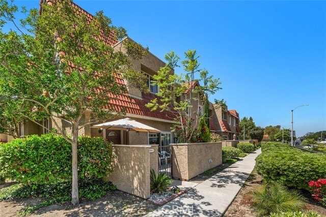 Building Photo - 17906 River Cir