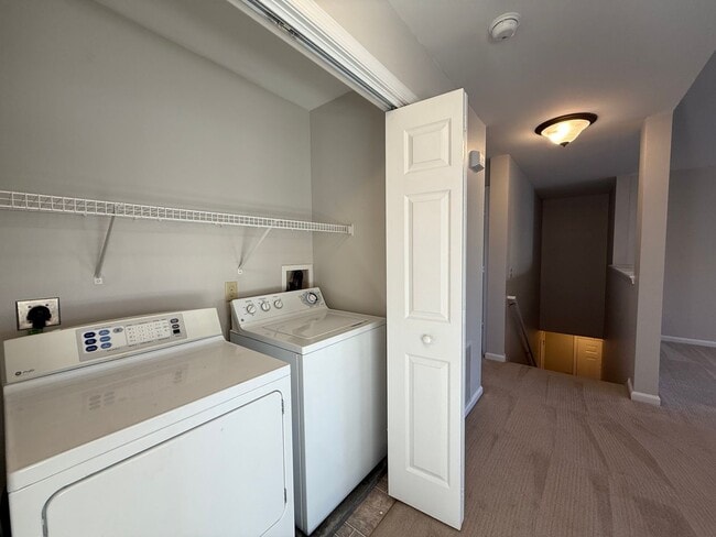 Building Photo - Three Bedroom Condo in Tradition Point