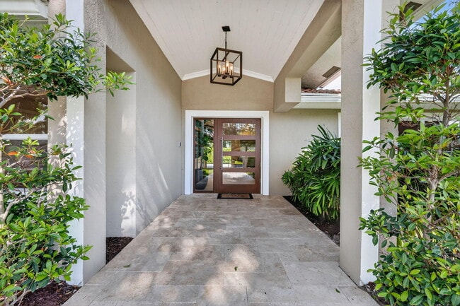 Building Photo - 937 SW 34th Ct