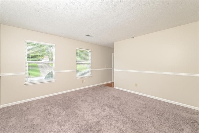 Building Photo - 10450 Summer Creek Dr