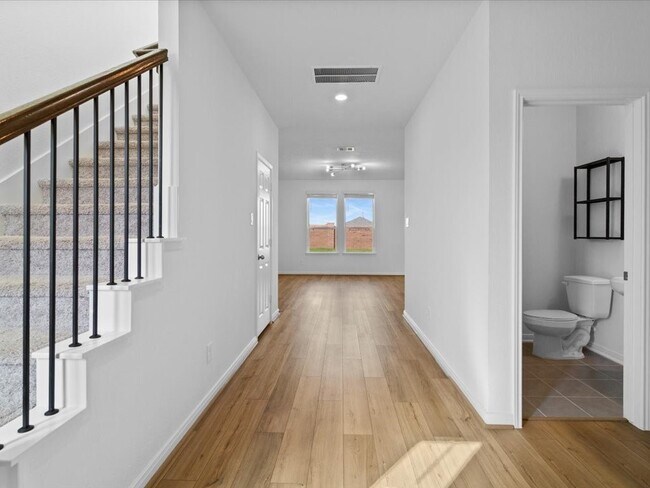 Building Photo - 8218 Leisure Pt Dr