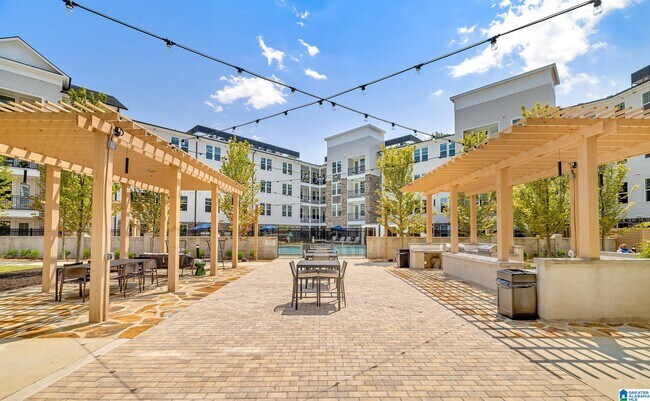 Building Photo - 3090 US-280