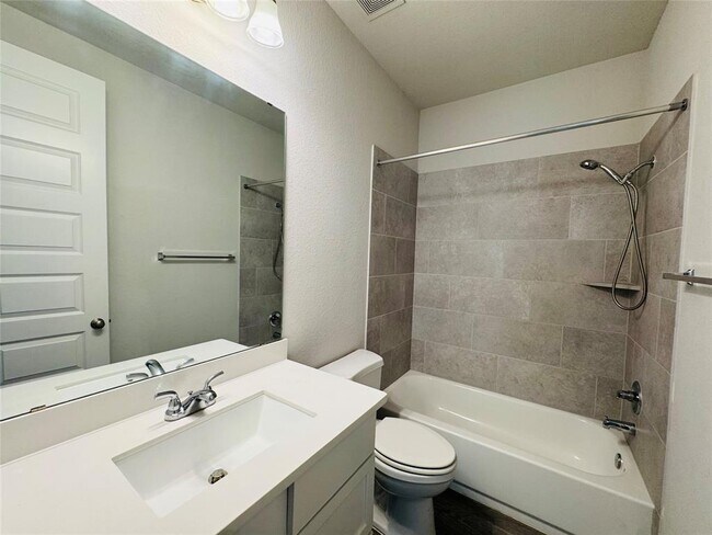 Building Photo - 26510 Star Blossom Ln
