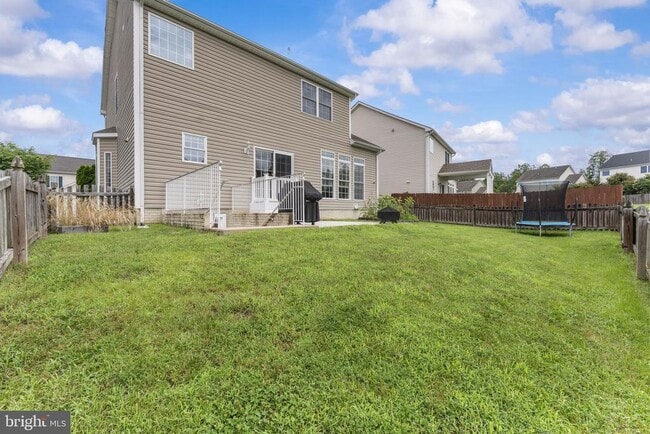 Building Photo - 10 Everglades Ln