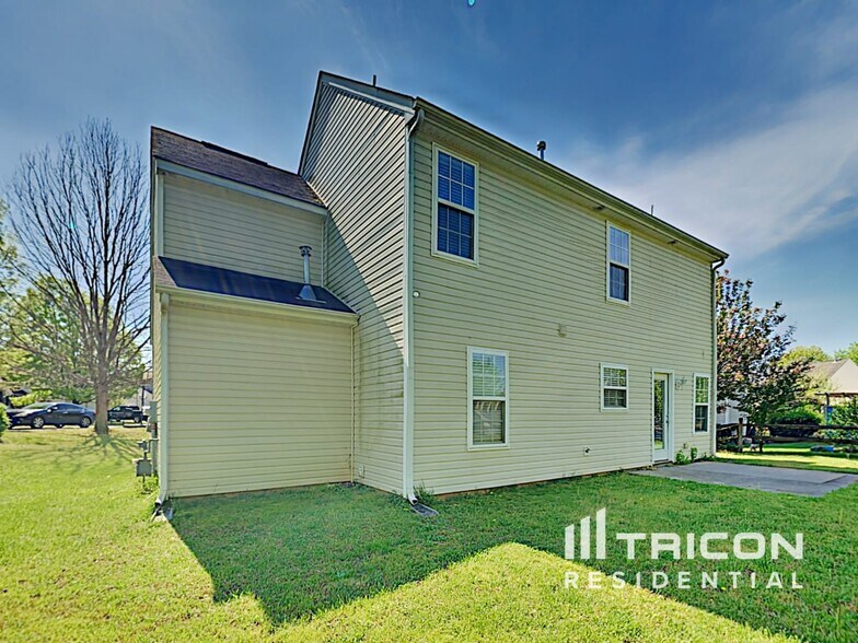 Building Photo - 1429 Rheo Ct NW