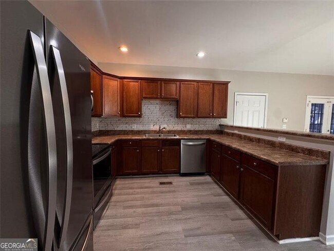 Building Photo - 1812 Lakewood Ave SE