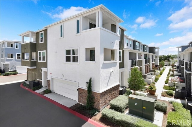 Primary Photo - 1626 Cayton Lp