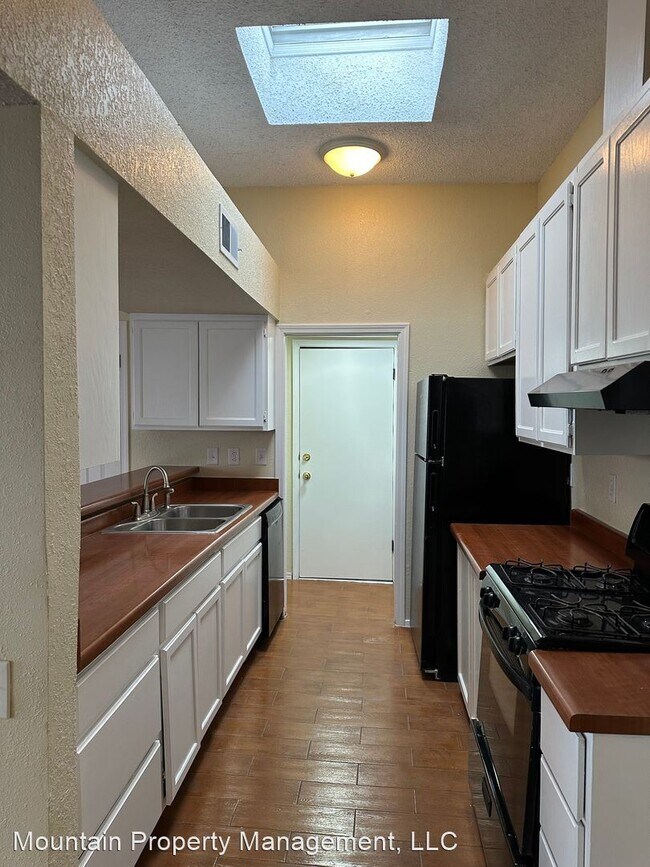 Building Photo - 2 br, 2 bath House - 6829 Ridge Top Dr