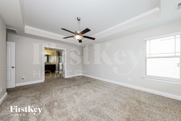 Building Photo - 189 Kilbourne Dr