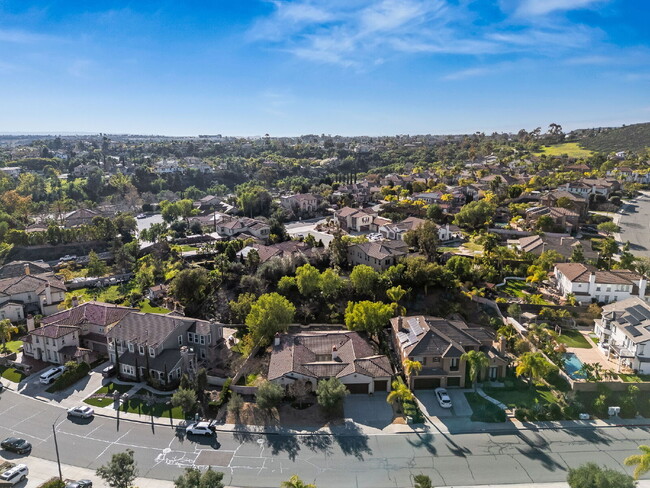 Building Photo - Stunning Single-Story Luxury Home in Coveted Rolling Hills Ranch