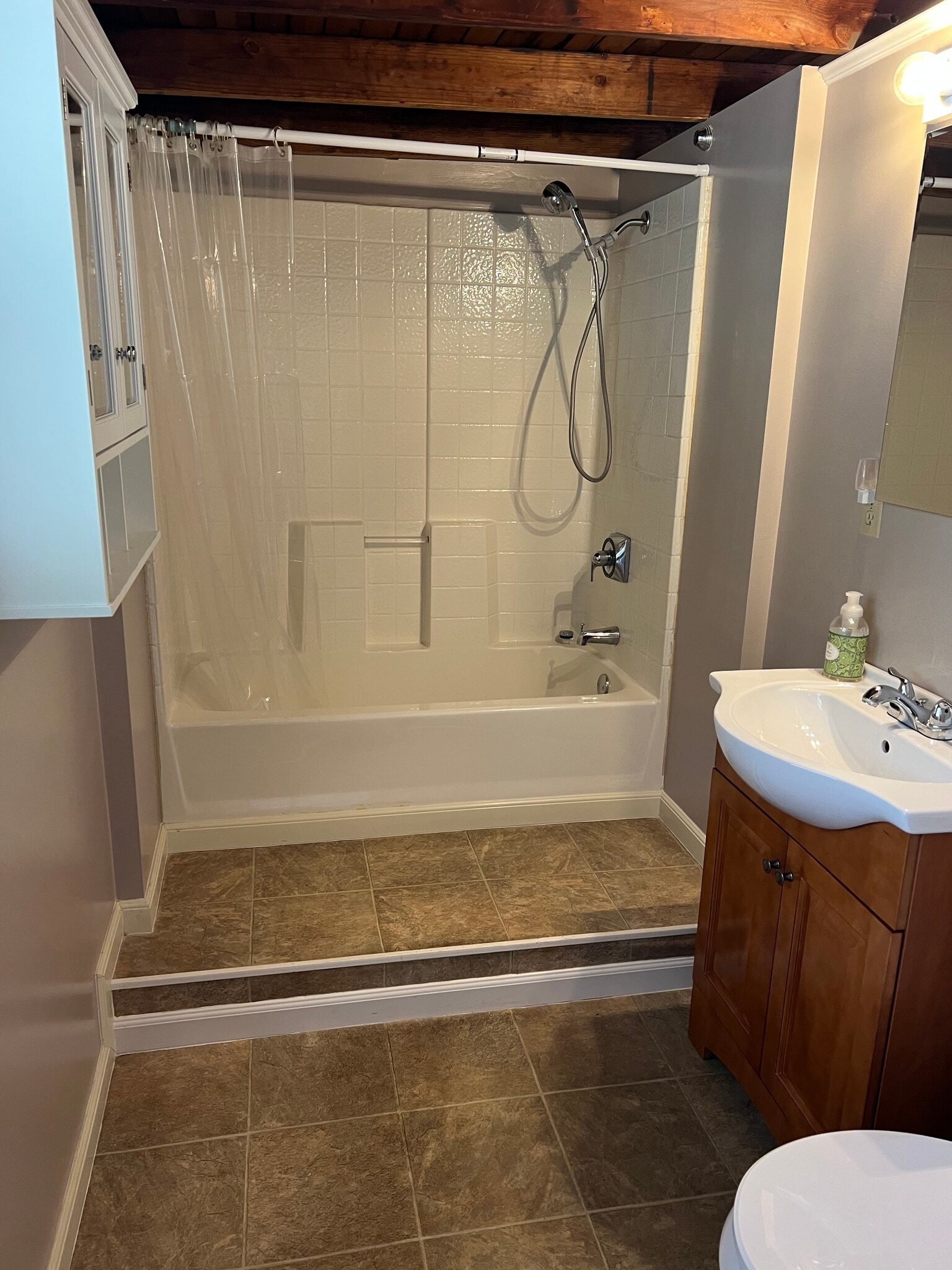 Bathroom - 75 Willow Dr