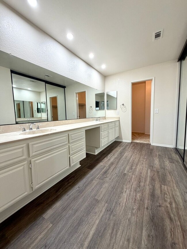 Building Photo - Claremont PUD For Lease