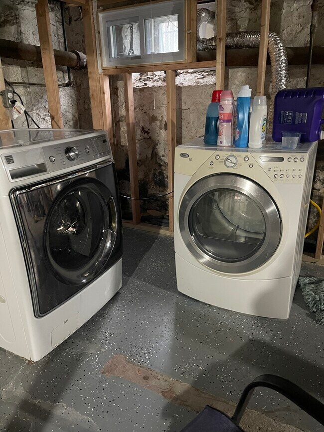 Building Photo - 65 Fulton Ave