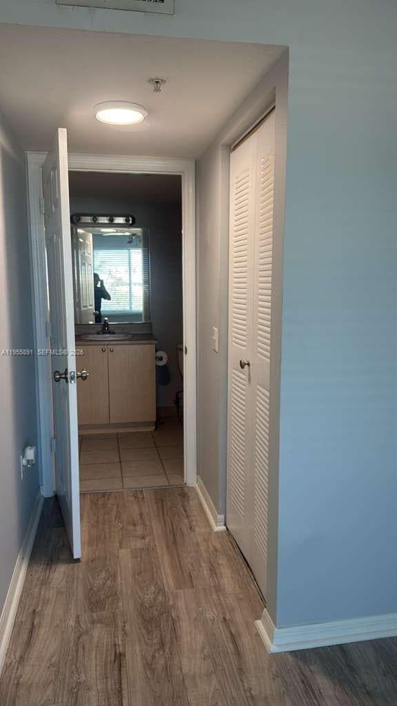 Building Photo - 222 Villa Cir