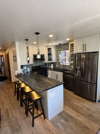 Building Photo - 11869 Deerfield Dr
