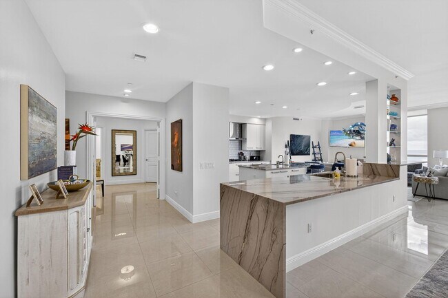 Building Photo - 3800 N Ocean Dr