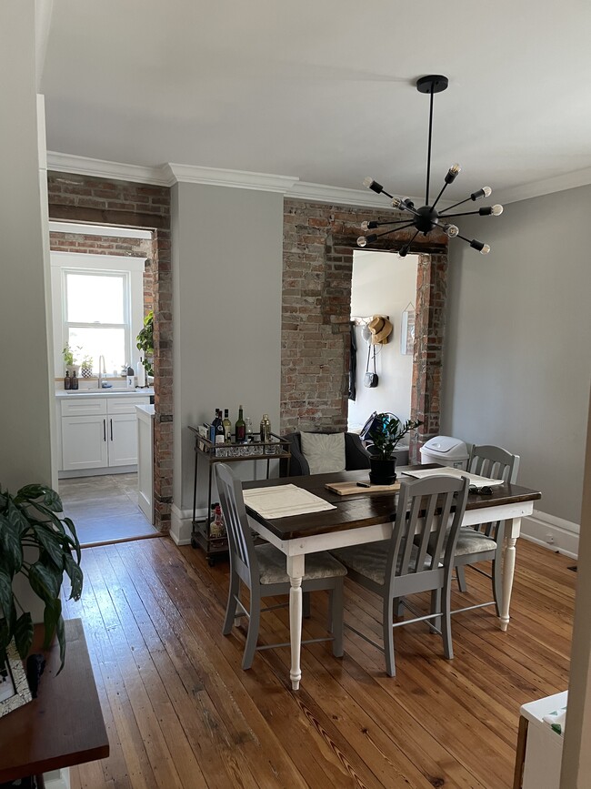 Dining room - 398 W 1st Ave