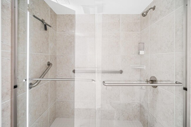 Building Photo - 343 Oak Harbour Dr
