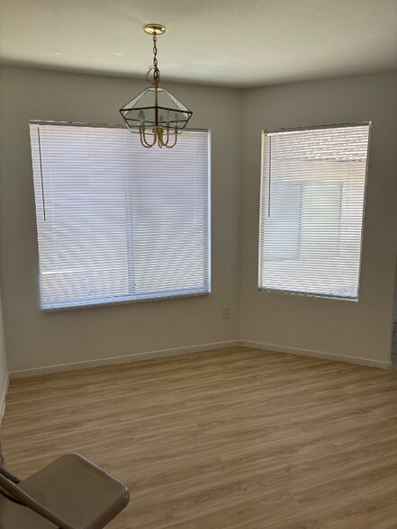 Building Photo - 5212 Del Rey Ave